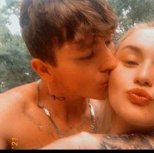 Meet your Posher, Aisha